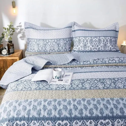 Trendy Blue Paisley Quilt Set - Lightweight Floral Bedspread