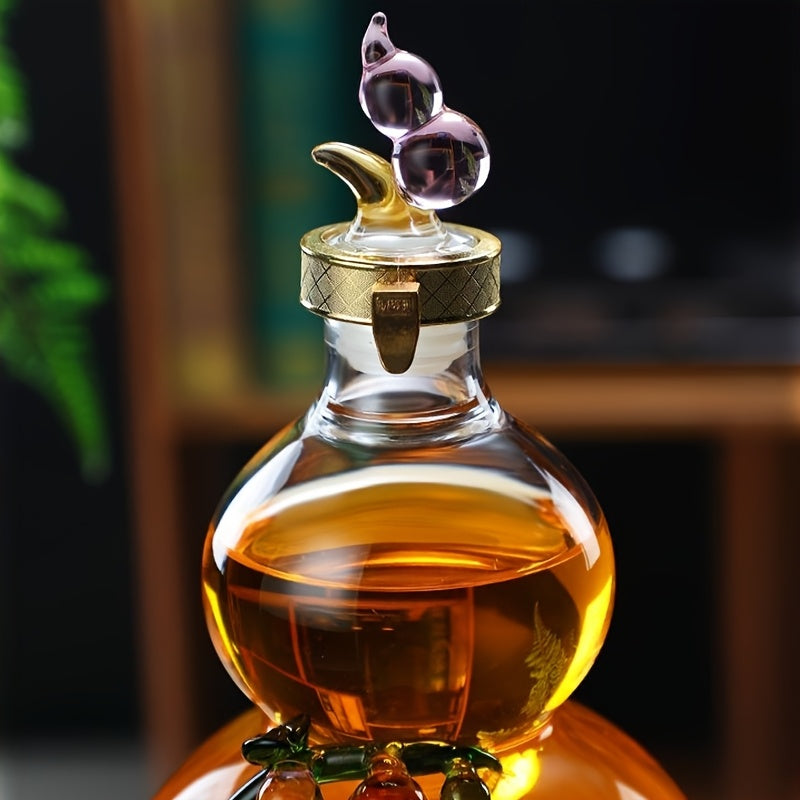 Hand-Blown Gourd-Shaped Glass Decanter with Golden Accents - 16.9oz Unique Whiskey & Wine Bottle