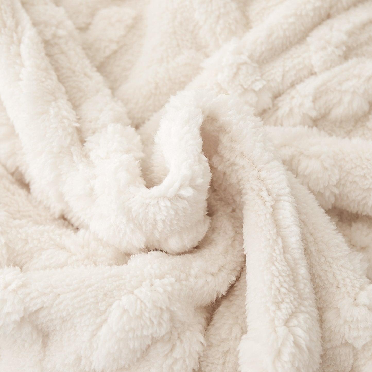 Cozy Double-Sided Fluffy Blanket for All Seasons