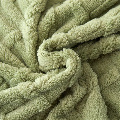 Cozy Double-Sided Fluffy Blanket for All Seasons